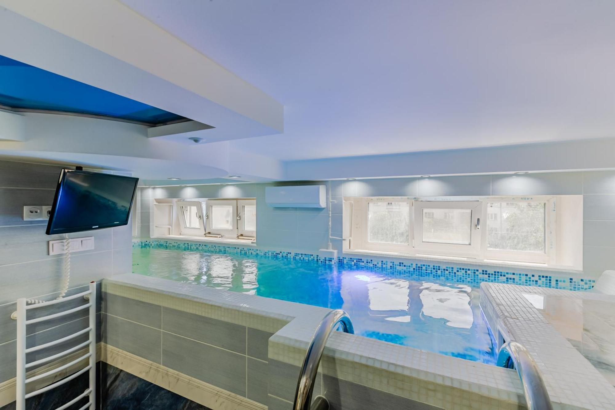 Luxury Apartment With Pool And Hammam Kijów Zewnętrze zdjęcie